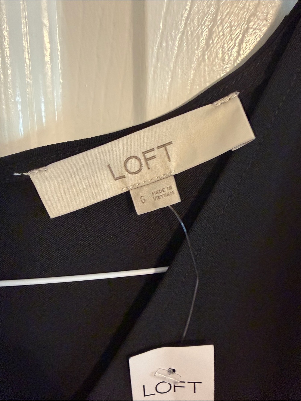LOFT Black Wide Leg Jumpsuit Size 6 NWT V Neck Long Sleeve Belted - Picture 4 of 9
